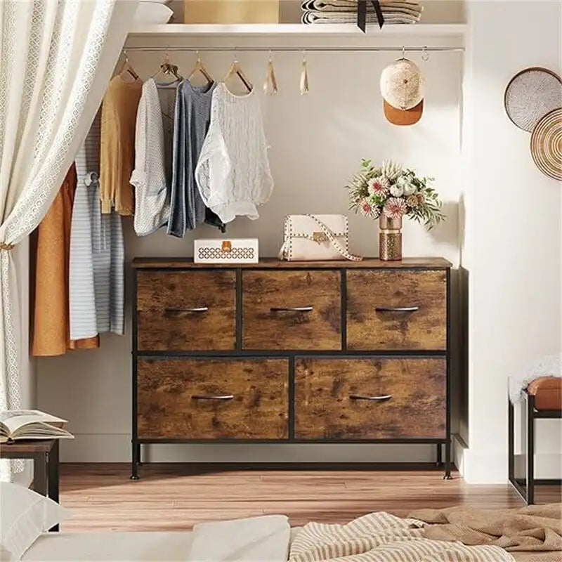 Commode à 5 tiroirs avec cadre en acier et bacs en tissu