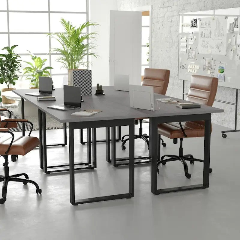 Table de conférence avec plateau stratifié et piètement en U